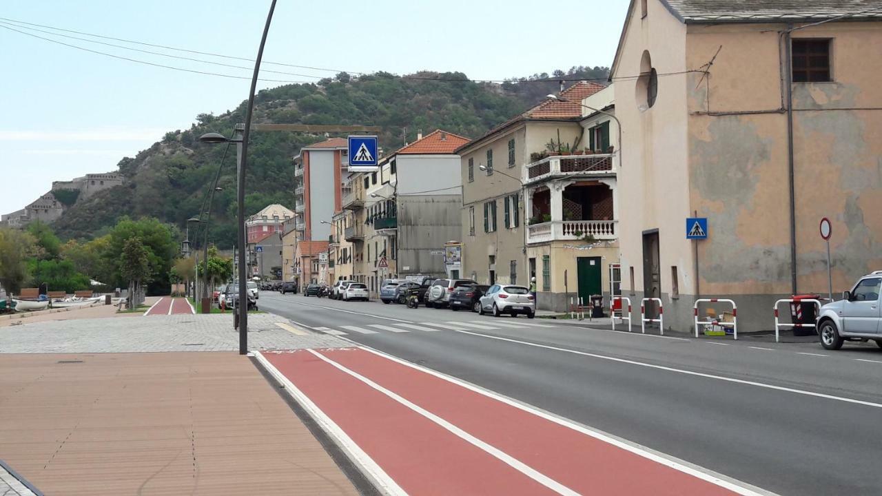 Residenza Lux Fronte Mare Apartment Vado Ligure Exterior photo
