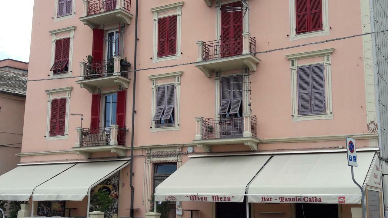 Residenza Lux Fronte Mare Apartment Vado Ligure Exterior photo