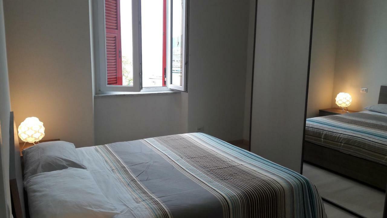 Residenza Lux Fronte Mare Apartment Vado Ligure Exterior photo
